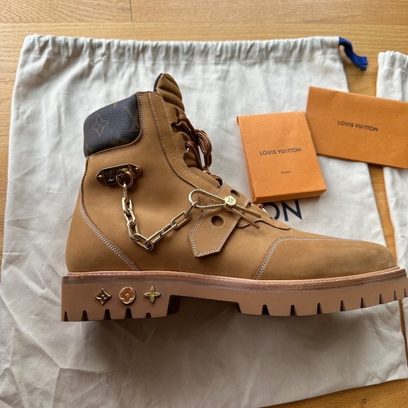 NEW AUTHENTIC LOUIS VUITTON MEN BOOTS 10,5 BY VIRGIL ABLOH - Picture 2 of 12